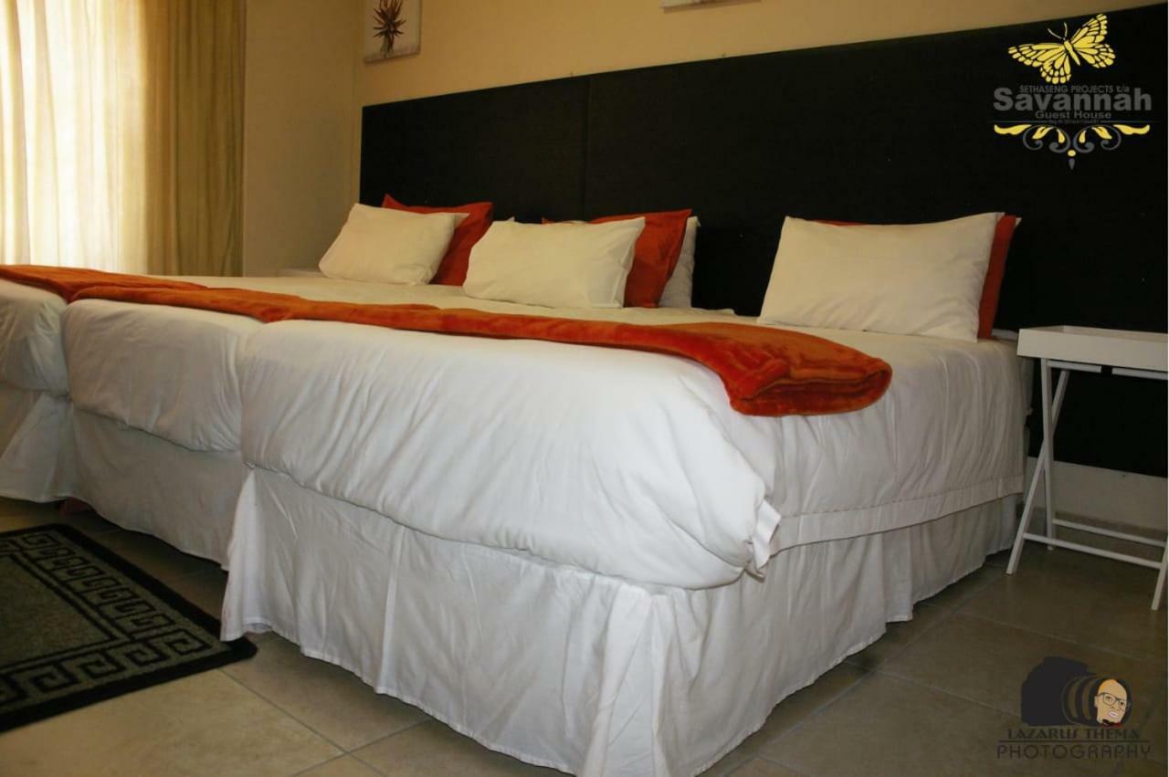 Savannah Guest House 波罗克瓦尼 外观 照片