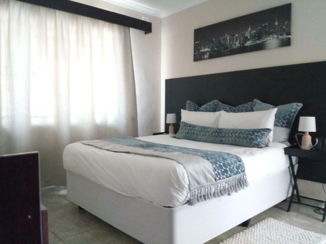 Savannah Guest House 波罗克瓦尼 外观 照片